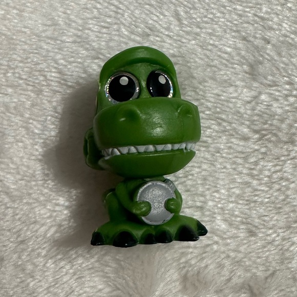 Disney Doorables - Let's Go Around The World Series 1 - Rex "Camping Getaway - Picture 1 of 4